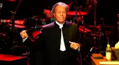 julio-iglesias-pronunciamiento