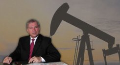 Segundo Antonio González. Ingeniero de Petróleos con más de 40 años de experiencia en la industria.