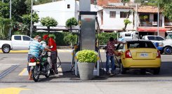 Estaciones de servicio. / Foto La Opinión