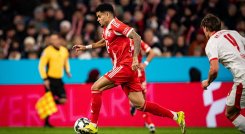 Luis Fernando Díaz Marulanda llegó a Al Bayern generando dudas entre los directivos del equipo y algún sector de la prensa, pero sus resultados a callado bocas.