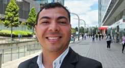 La Alcaldía de Pelaya y la Gobernación del Cesar ofrecen una recompensa de hasta $50 millones por información que permita dar con el paradero del candidato al Senado Andrés Vásquez Vargas, reportado como desaparecido el 25 de febrero de 2026.