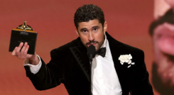 Bad Bunny en los Grammys. Foto tomada de @grammys en Instagram