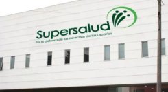 La Superintendencia Nacional de Salud reportó más de 1.120 quejas por retrasos y barreras en el acceso a la nutrición especializada de niños con alergia a la proteína de la leche de vaca, una condición que puede poner en riesgo su vida y afectar su crecimiento y desarrollo.