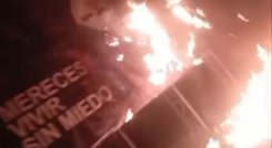 Campaña de Juan Carlos Pinzón rechaza quema de valla en El Zulia y pide garantías democráticas