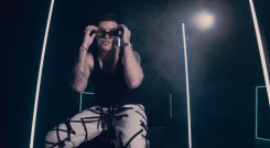 Dennis Fernando abre el 2026 con ‘Ángel’, una canción que une música y cine.