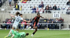 Linda Caicedo fue la figura del triunfo de Colombia en la Shebelieves Cup.