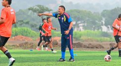 César Torres, DT de Colombia. 