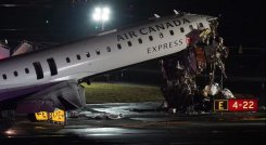 “Fue un caos”: pasajero describe el accidente entre un avión y un camión de bomberos