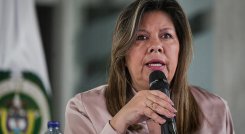 Luz-adriana-camargo-1.j