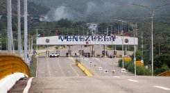 Puente Atanasio Girardot. / Foto Stefany Peñaloza-La Opinión