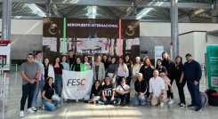 37 estudiantes viajaron a México