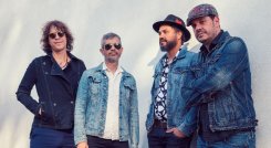 Superlitio regresa con Días Perfectos, un viaje sonoro contra el ruido digital.