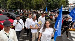 Superando inconvenientes de seguridad y desafiando la lluvia arribó a Ocaña el candidato vicepresidencial, Juan David Oviedo.