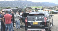 En este vehículo viajaban las seis personas que murieron en la masacre del pasado martes en zona rural de Ábrego./Foto: Cortesía