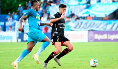 Diego Calcaterra, defensor, Cúcuta Deportivo. 