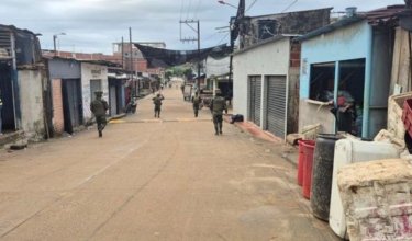 Tropas de la Segunda División del Ejército patrullan en zona rural y casco urbano de Tibú/Foto Cortesía