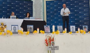 Víctimas de los falsos positivos de El Carmen conocen alcances de la justicia restaurativa.