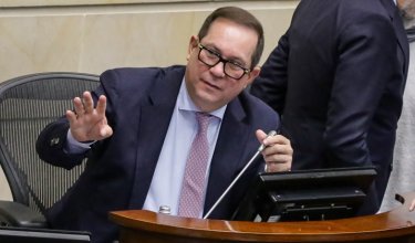 Presidente del Senado frena a Petro por solicitud de control a congresistas