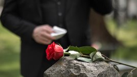 La muerte avisa antes de llegar