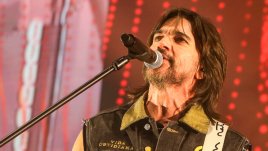 Juanes convirtió la guitarra en bandera con A Dios le pido y La camisa negra, canciones que cantó todo un país al unísono. Foto cortesía