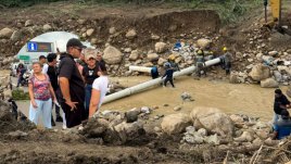 PROTESTAS DE AGUA EN LOS PATIOS / FOTO : CORTESÍA 