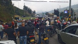 Bloqueo en la Curva de Los Adioses, en la carretera Cúcuta Pamplona./Foto cortesía