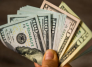 Dolares