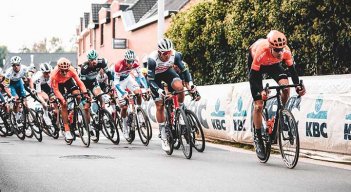 El Tour de Flandes  le abre espacio al pelotón del World Tour.