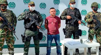 Al cierre de esta edición, Balaguera Téllez era enviado a la cárcel por un juez para que responda por los delitos de porte ilegal de armas y extorsión.