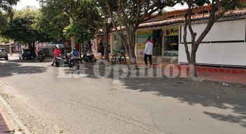 En el barrio Prados del Este se cometió un robo y luego se registró una balacera entre delincuentes y unos policías de la Sijín.