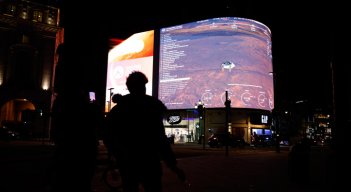 'Perseverance' buscará signos de vida microbiana pasada, almacenará muestras de roca y suelo y se preparará para futuras exploraciones humanas. / Foto: AFP