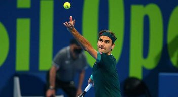 Roger Federer se mostró bien en el arranque del Torneo de Catar.