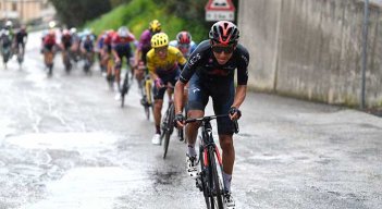 Egan Bernal continúa buscando su forma para el Giro de Italia.