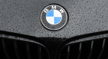 El fabricante aumentó sus objetivos de ventas de vehículos eléctricos. / Foto: AFP