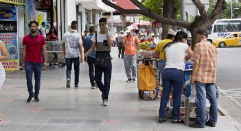 En Cúcuta, la reforma incitaría a seguir en la informalidad, por el temor a tener que pagar más impuestos.  / Foto Archivo.
