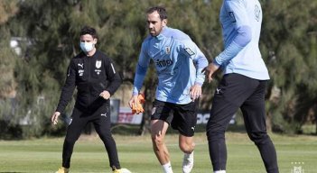 Diego Godín defensa de la selección uruguaya de fútbol