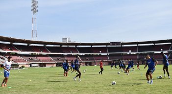 Plantel del Cúcuta Deportivo dirigido por David Suárez. 