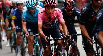 Egan Bernal llegará como líder a la última etapa del Giro de Italia 2021. 
