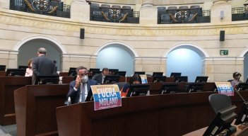 En el Senado se cumple la moción de censura contra el ministro de la Defensa, Diego Molano. 