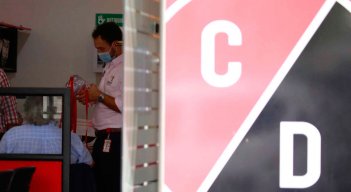 Arturo Acosta Villaveces y Oscar Montes Ararat, tienen diferencias por el registro de marca del Cúcuta Deportivo. 