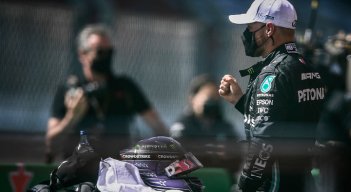 Para el finlandés es la primera pole de la temporada de F1, la 17ª de su carrera, y la esperaba con ganas después de los primeras sesiones clasificatorias decepcionantes (3º en Baréin y 8º en Emilia-Romaña). / Foto: AFP
