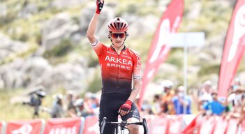 Winner Anacona, corredor colombiano al servicio del Arkéa. 