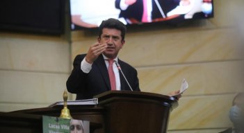 La plenaria del Senado negó este jueves la moción de censura al ministro de Defensa, Diego Molano Aponte. / Foto: Colprensa