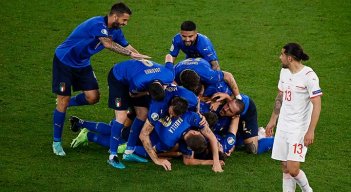 la favorita Italia avanza en la Eurocopa de fútbol 2020.