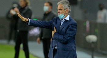 Reinaldo Rueda debutó con triunfo ante Perú. 