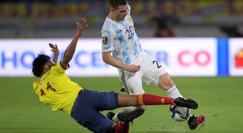 Argentina vence parcialmente a Colombia en Barranquilla. 