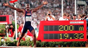 El atleta estadounidense Michael Jhonsson,  fue una de las figuras de los Juegos