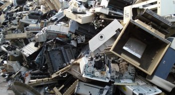 América produjo 13,1 millones de toneladas, de las cuales, solo 1,2 millones (9,4 %) tuvieron un proceso adecuado de recolección y tratamiento.