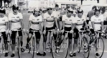 En la década de los años 80, este fue uno de los primeros equipos de ciclismo femenino que tuvo Colombia y el cual participó en el Tour de Francia en 1986. (Foto Cortesía de Mundo Ciclístico).