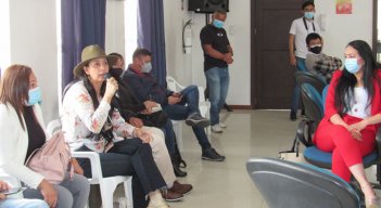 La alcaldesa de California, Genny Gamboa, dijo que el municipio produce cinco toneladas al mes. Foto Roberto Ospino/La Opinión